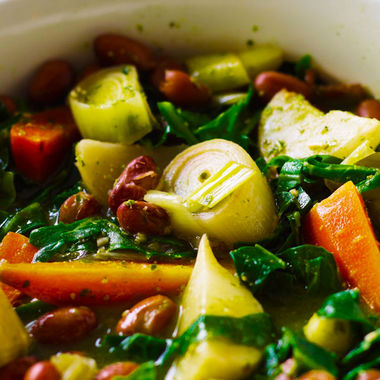 Spring vegetable casserole with garlic bread Information and support