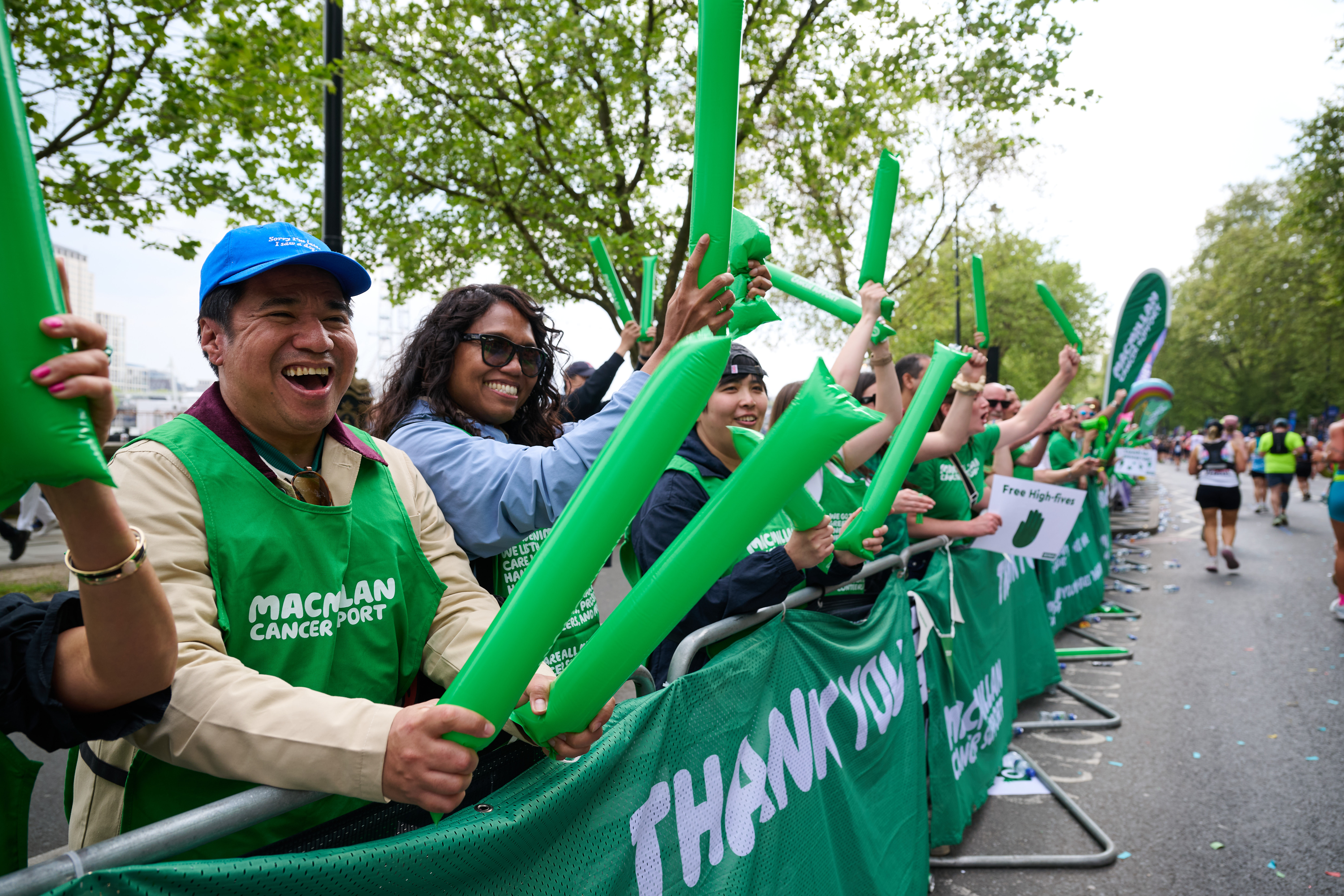 Macmillan supporters at the London marathon